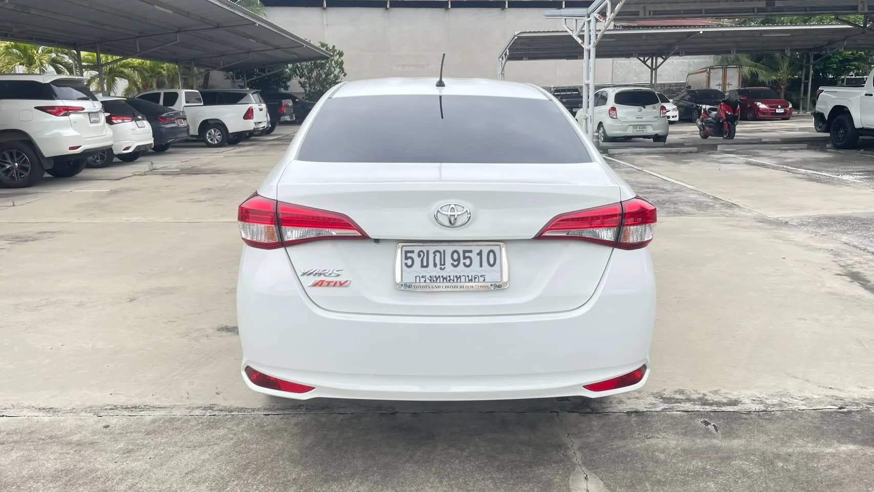 Carousel thumbnail 3